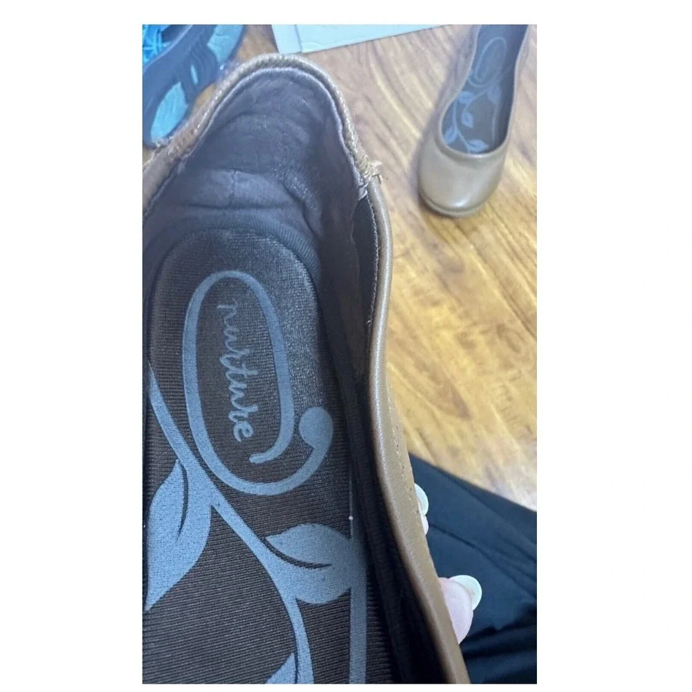 Nurture Ballet Flats Women's‎ Size 7M Tan Brown Leather Comfort Slip On Shoes